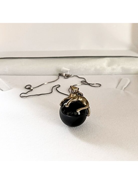 Vintage MCM Sterling Silver Cat on Black Sphere Pendant Necklace - Picture 2 of 3